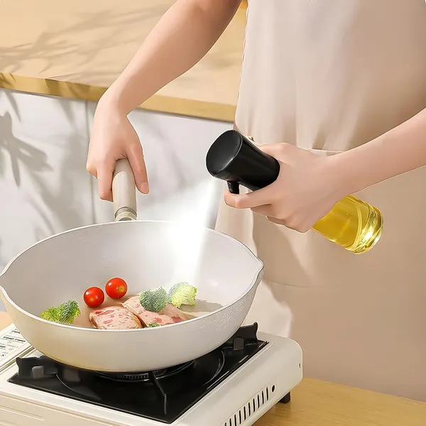 Black_Oil_Spray_Bottle_For_Cooking_250Ml_Refillable_Mist_Dispenser_For_Olive_Oil_And_Vinegar_And_More_|_Bpa_Free_And_Versatile_Kitchen_Tool