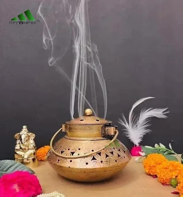 Gold_Degchi_Small_Handi_Degchi_Tea_Light_Dhoop_Candle_Holder_Kapoor_Dani_Small_Kitchen_Item_Indian_Traditional_Brass_Utensils_Miniature_Brass_Kitchenware_Ethnic_Small_Brass_Pots_Decoration_Puja_Room