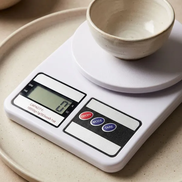 White_Digital_Display_Weighing_Scale_10_Kg