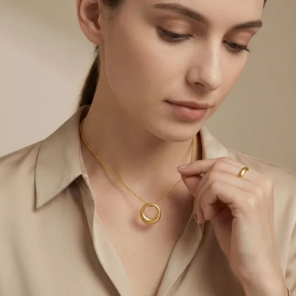 Golden_Finish_Alloy_Moon_Chain_For_Women_And_Girls