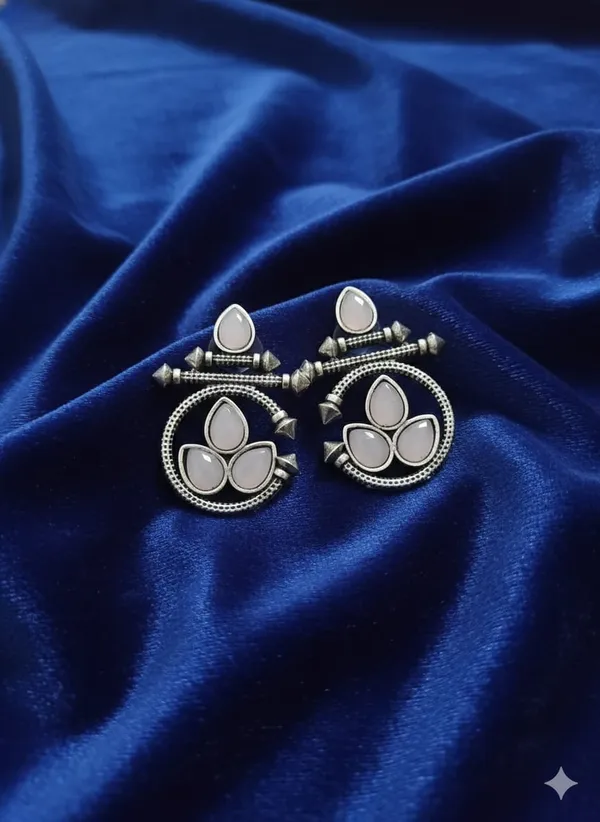 Off_White_Silver_Finish_Alloy_Circle_Stone_Earring_For_Women_And_Girls