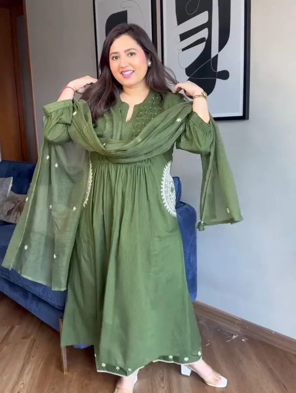 Olive_Green_Beautiful_Pure_Cotton_60_60_Suit_Set