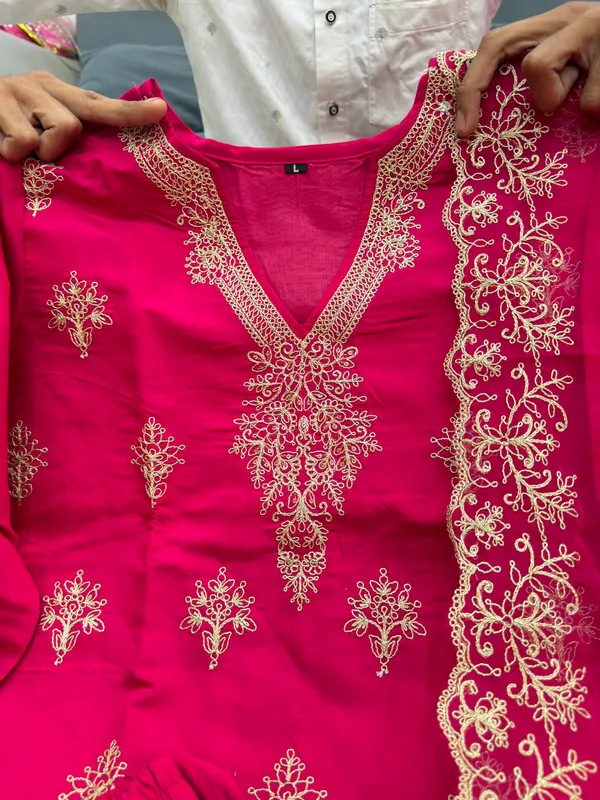 Rashmika_Mandanna_Rani_Pink_Premium_Embroidered_Kurti_Set