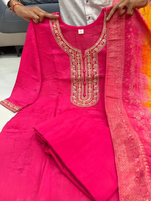 Royal_Magenta_Designer_Pure_Banarasi_Jequard_Top_With_Pent_&_Dupatta__Set