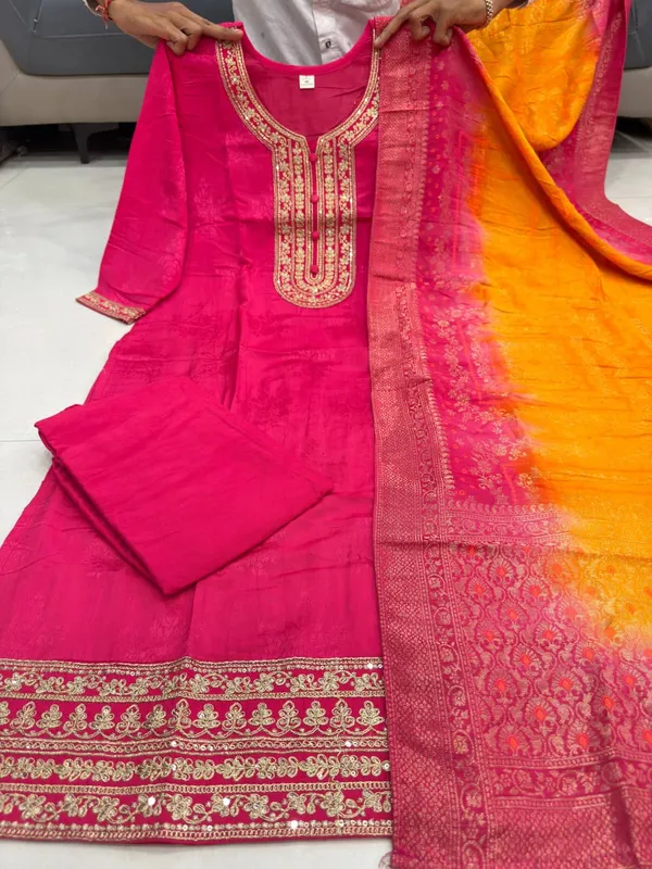 Royal_Magenta_Designer_Pure_Banarasi_Jequard_Top_With_Pent_&_Dupatta__Set