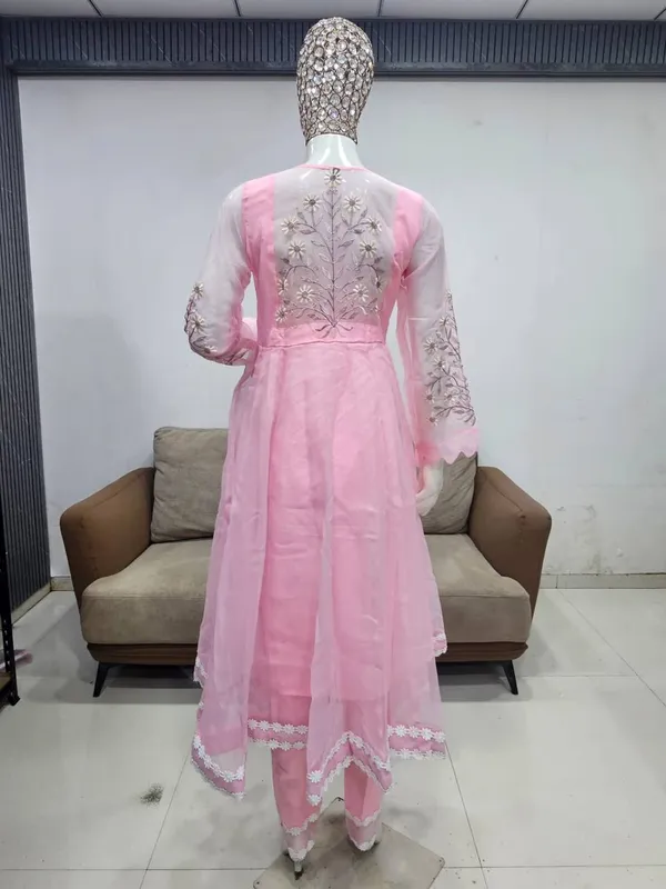 Sanaya_Pink_Organza_Suit_Set