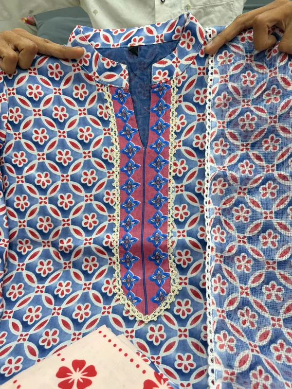 Tejasswi_Prakash_Indigo_Bloom_Classy_Printed_Lilan_kurti_Set