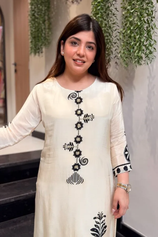 Zadu_Ivory_Mulberry_Silk_Begru_Print_Suit_Set
