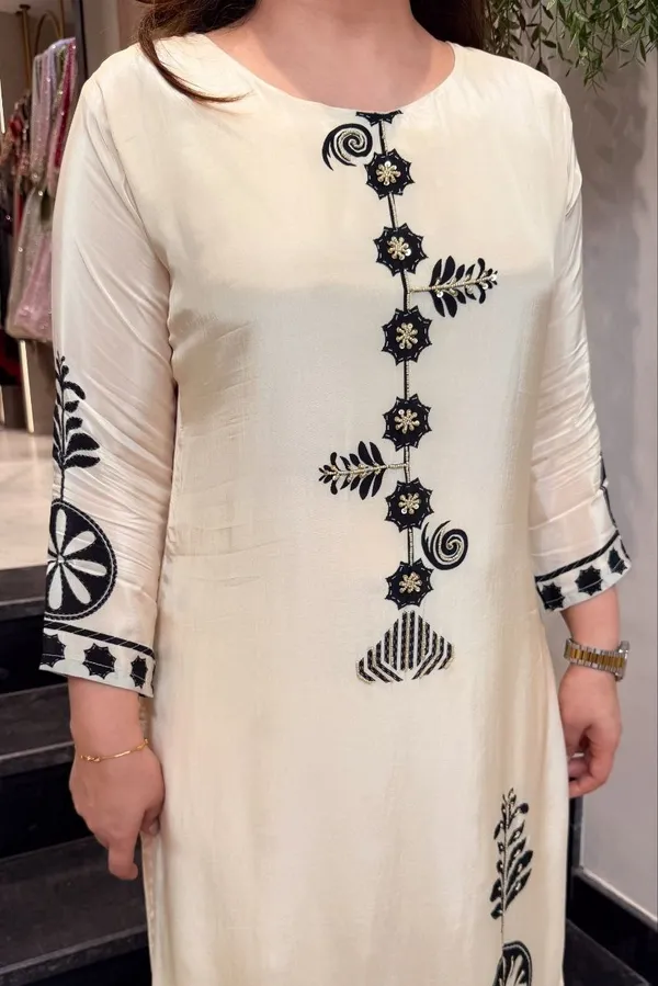 Zadu_Ivory_Mulberry_Silk_Begru_Print_Suit_Set