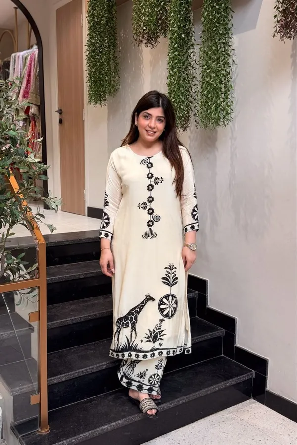 Zadu_Ivory_Mulberry_Silk_Begru_Print_Suit_Set