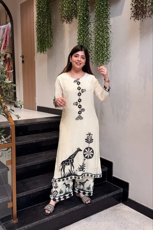 Zadu_Ivory_Mulberry_Silk_Begru_Print_Suit_Set