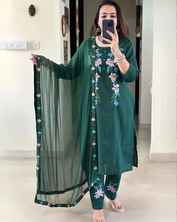 Green_Cotton_Slub_Floral_Printed_Kurta_Set_With_Dupatta_For_Women