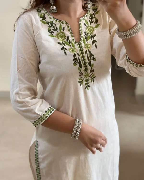 Green_And_Off_White_Cotton_Flex_Floral_Printed_Kurta_Set_Pack_Of_2_For_Women