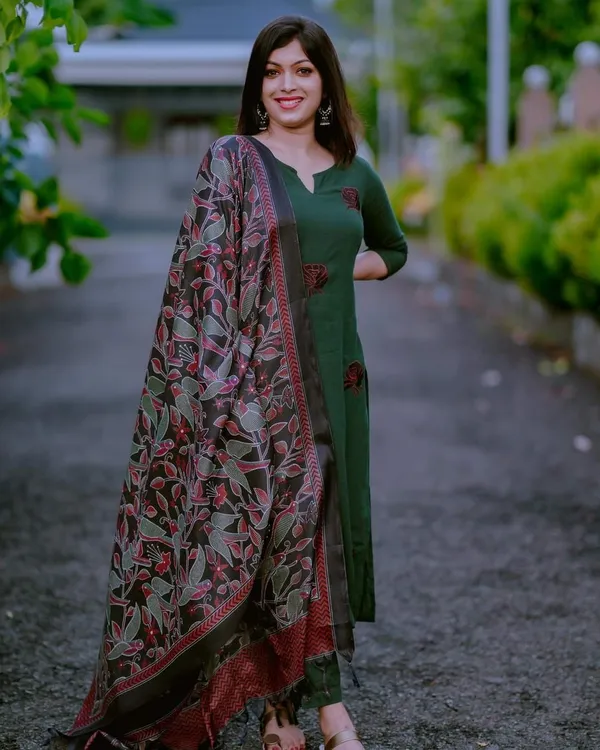 Green_Cotton_Slub_Floral_Printed_Kurta_Set_With_Dupatta_For_Women