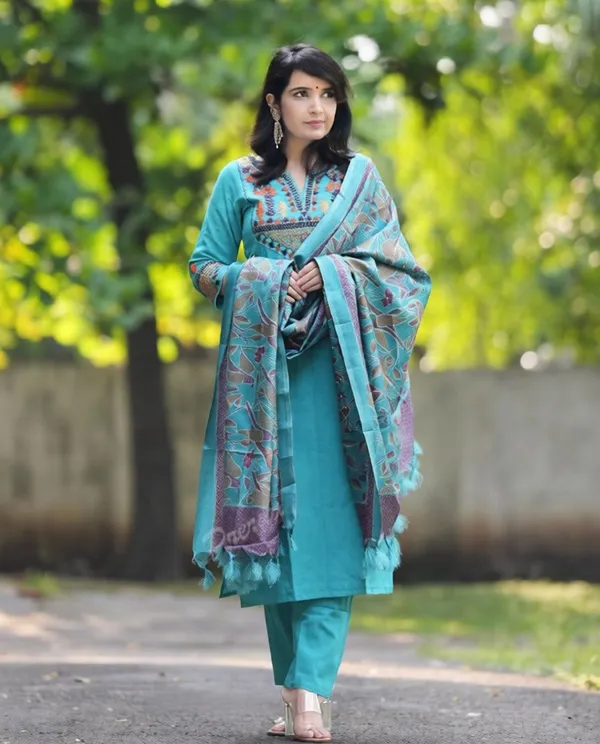Aqua_Blue_Cotton_Slub_Floral_Printed_Kurta_Set_With_Dupatta_For_Women