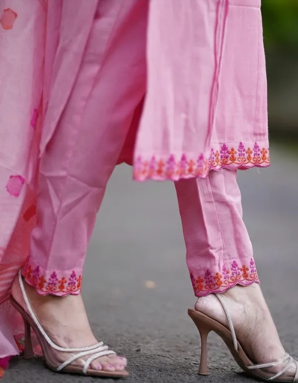 Pink_Cotton_Slub_Floral_Printed_Kurta_Set_With_Dupatta_For_Women
