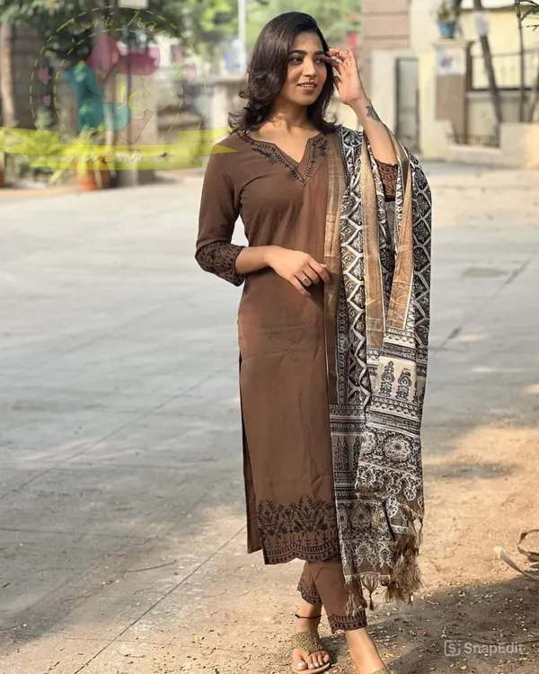 Brown_Cotton_Regular_Kurta_Set_For_Women