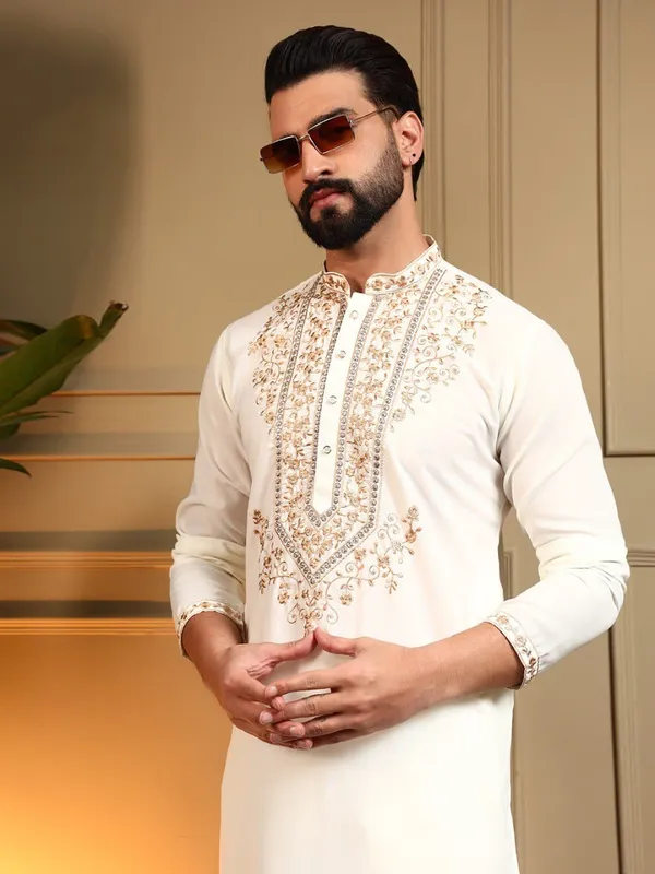 Off_White_Viscose_Silk_Straight_Embroidered_Kurta_Pajama_Set_For_Men