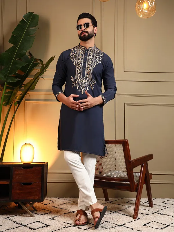 Navy_Blue_Cotton_Straight_Embroidered_Kurta_For_Men