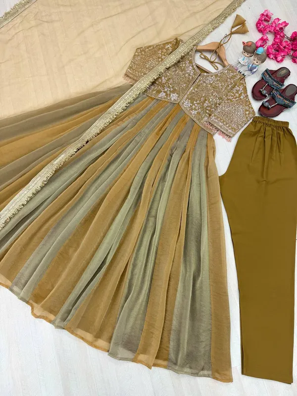 Launching_New_Party_Wear_Look_Pur_Nc_Moss_Gown,Dupatta_&_Bottom_Set