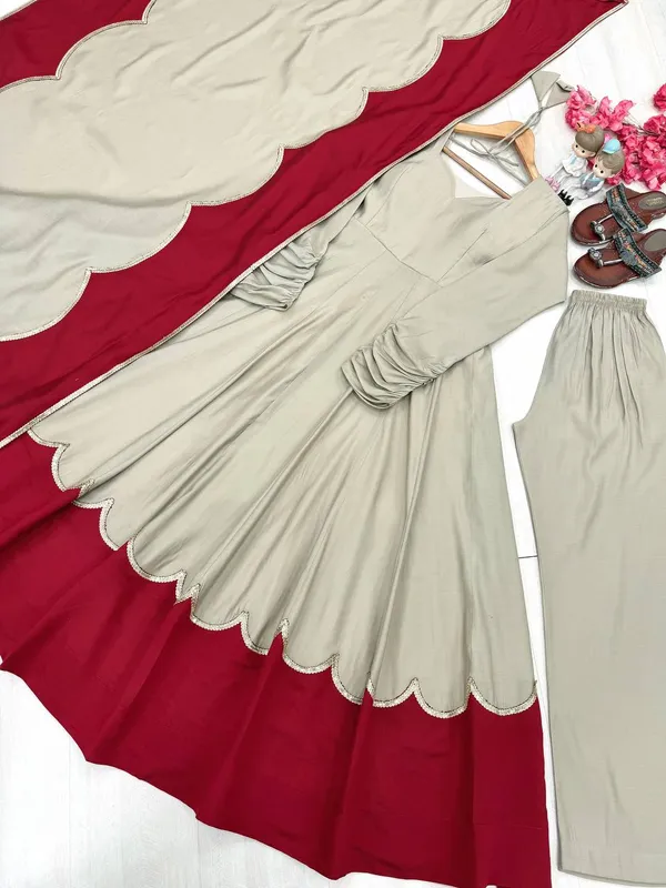 Launching_New_Party_Wear_Look_Pur_Roman_Silk_Anarkali_Gown_Dupatta_&_Plazzo_Set👗