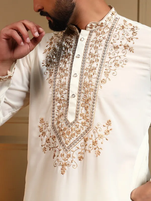 Off_White_Viscose_Silk_Straight_Embroidered_Kurta_Pajama_Set_For_Men