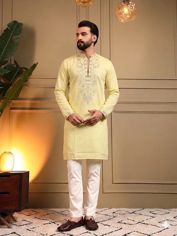 Yellow_Star_Silk_Straight_Embroidered_Kurta_For_Men