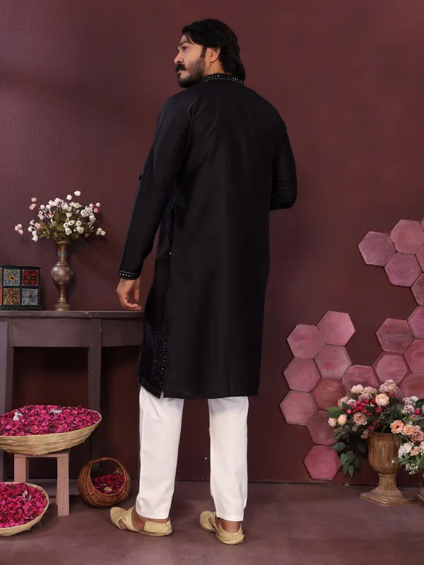black-_Star_Silk_Straight_Embroidered_Kurta_For_Men