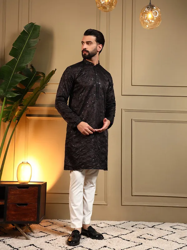 black-_Star_Silk_Straight_Embroidered_Kurta_For_Men
