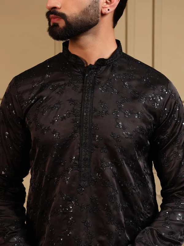 black-_Star_Silk_Straight_Embroidered_Kurta_For_Men