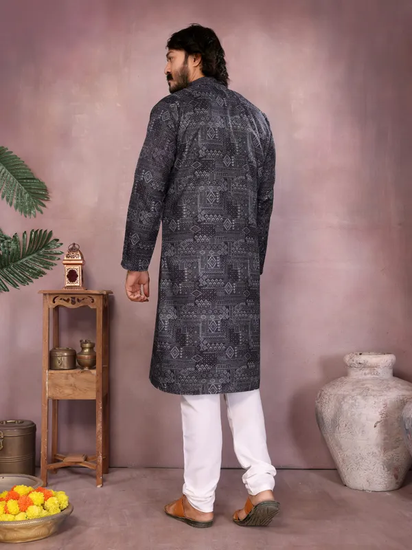 black-_Star_Silk_Straight_Embroidered_Kurta_For_Men