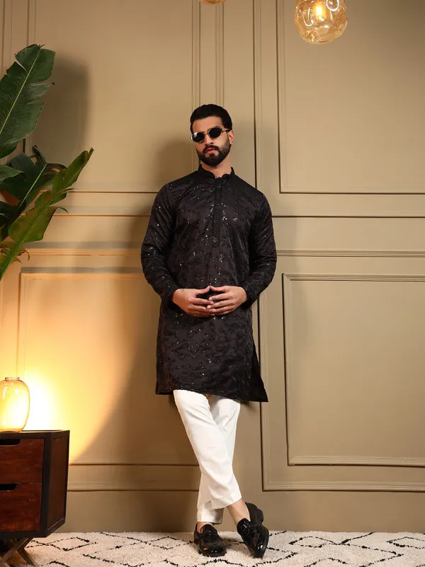 black-_Star_Silk_Straight_Embroidered_Kurta_For_Men