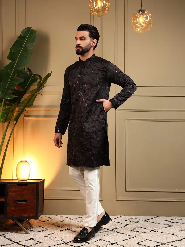 black-_Star_Silk_Straight_Embroidered_Kurta_For_Men