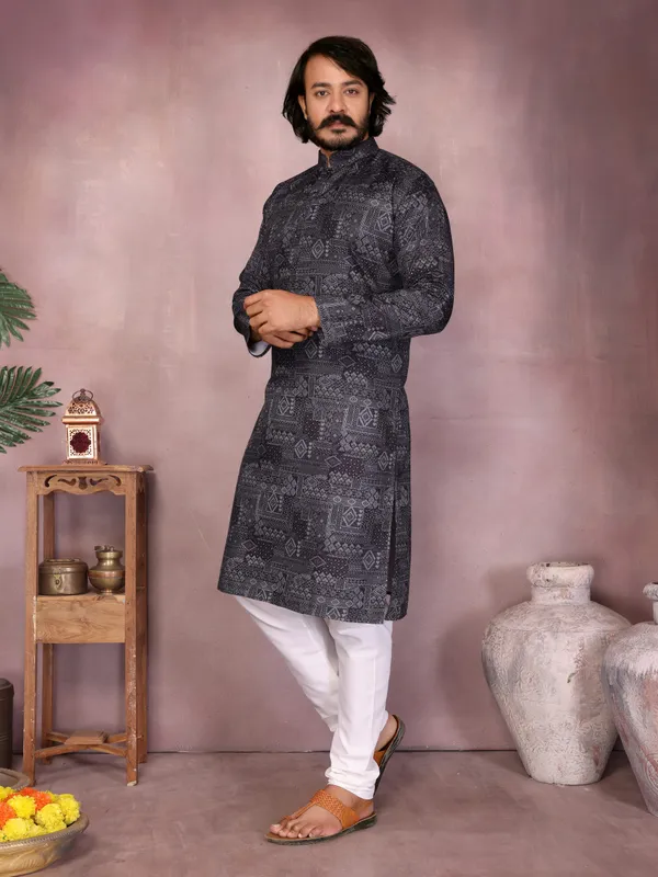 black-_Star_Silk_Straight_Embroidered_Kurta_For_Men