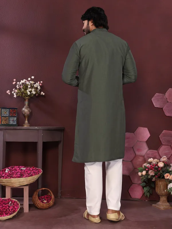 grey_green-_Star_Silk_Straight_Embroidered_Kurta_For_Men