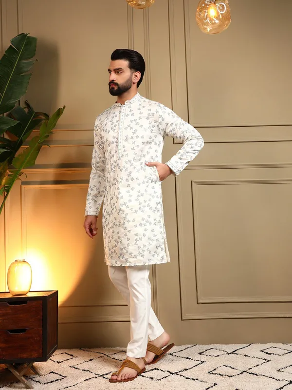off_white-_Star_Silk_Straight_Embroidered_Kurta_For_Men