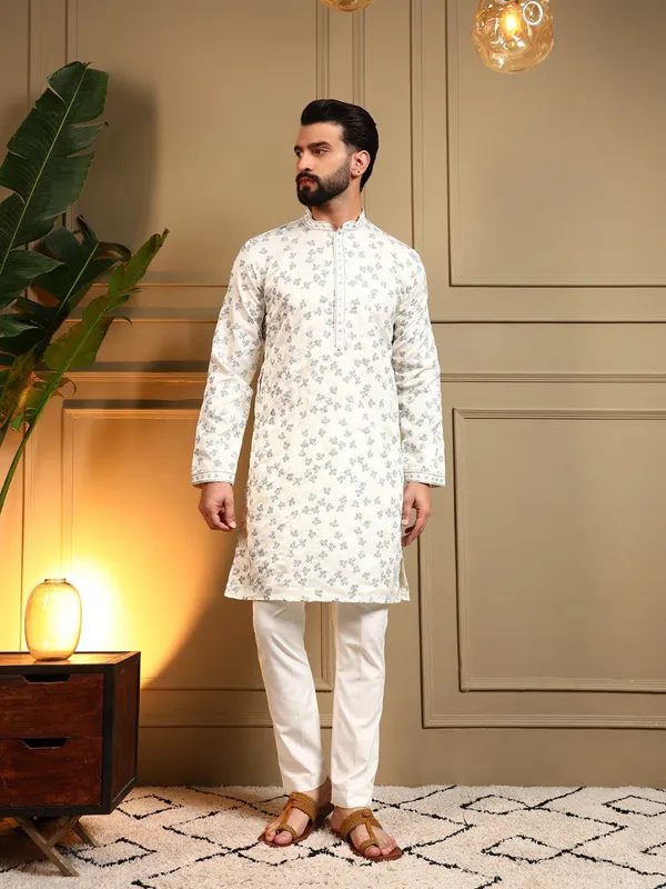 off_white-_Star_Silk_Straight_Embroidered_Kurta_For_Men