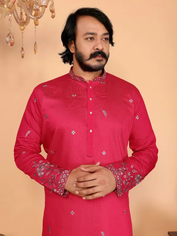 rani_pink-_Star_Silk_Straight_Embroidered_Kurta_For_Men