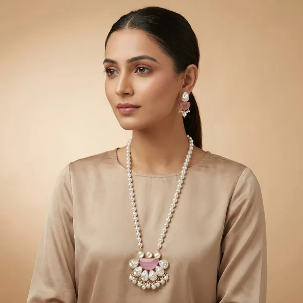 Monalisa_Stone_With_Shell_Pearl_Pendant_Necklace_With_Earring_Set_For_Women_&_Girls