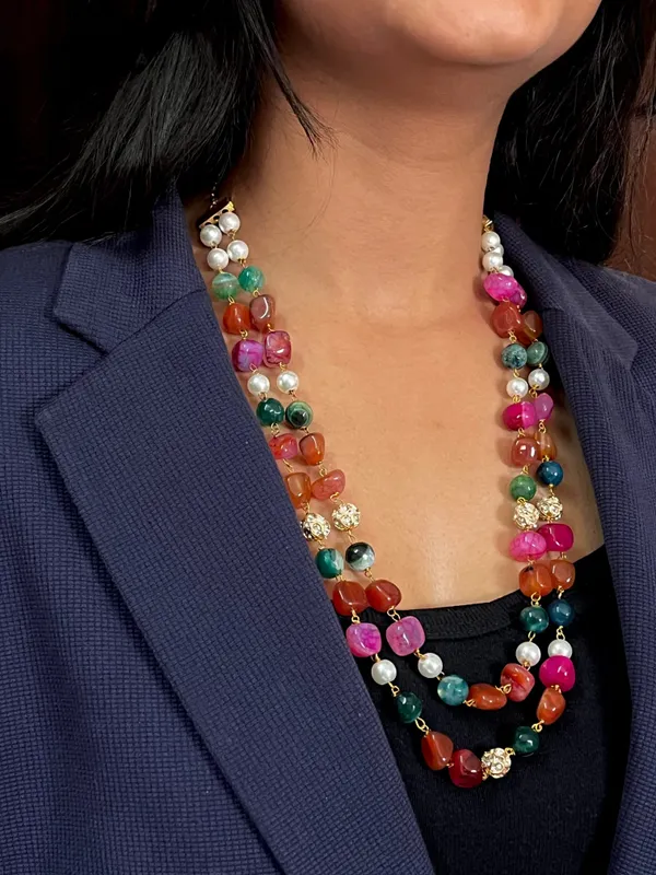 Kundan_With_Strawberry_Stone_Beads_And_Cheer_Necklace_With_Earring_Set_For_Women_&_Girls