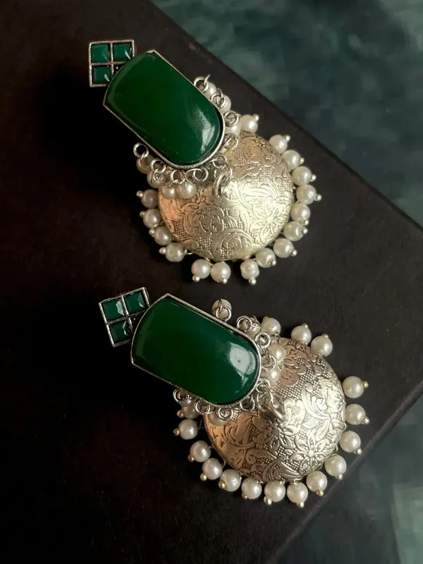 Oxidized_Necklace_With_Heavy_Semi_Precious_Stones_And_Earring_Set_For_Women_&_Girls