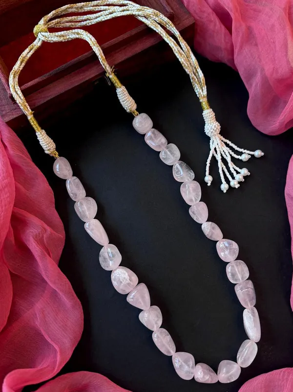 Rose-Quartz-Stone-Necklace