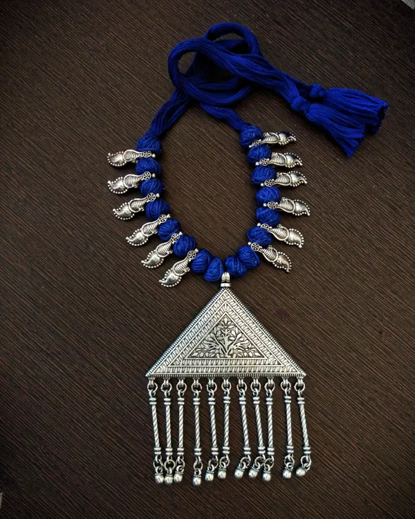Blue_Gypsy_Strands_Necklace_Thread_And_German_Silver_Pendant