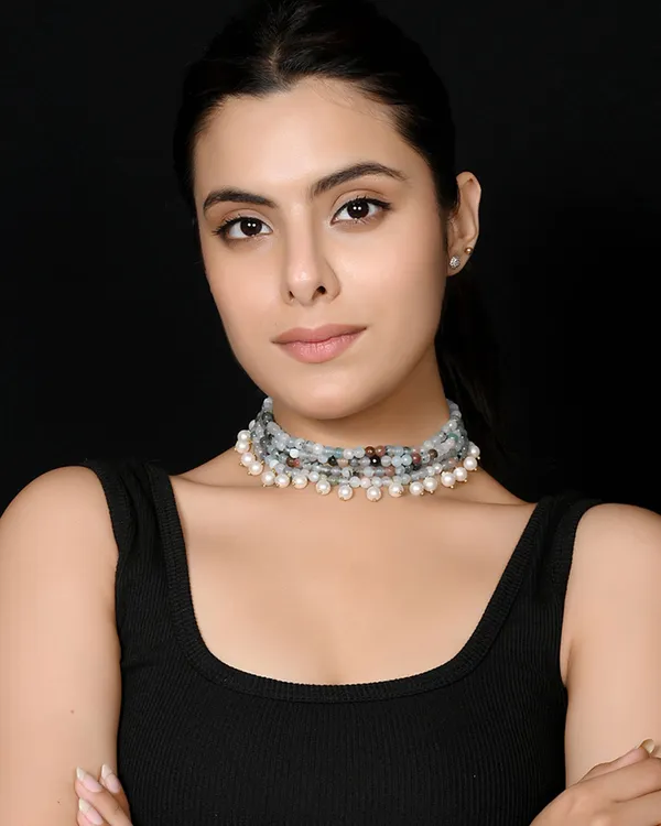 Blue_And_White_Blue_Bloom_Choker_Necklace_With_Onyx_Stones_And_Shell_Pearls
