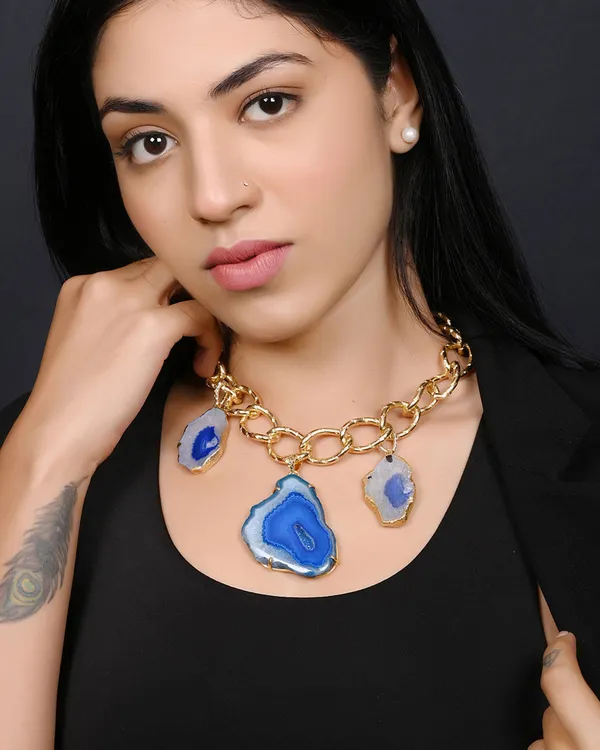 Blue_Mystic_Layers_Necklace_Agate_Slice_Stones_And_Chain
