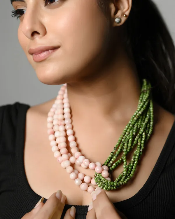 Green_And_Earthy_Elegant_Harmony_Necklace_Agate_And_Jade_Stones