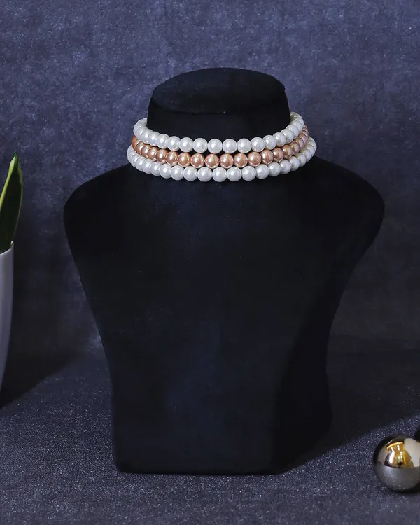 White_And_Gold_Timeless_Allure_Necklace_Shell_Pearls