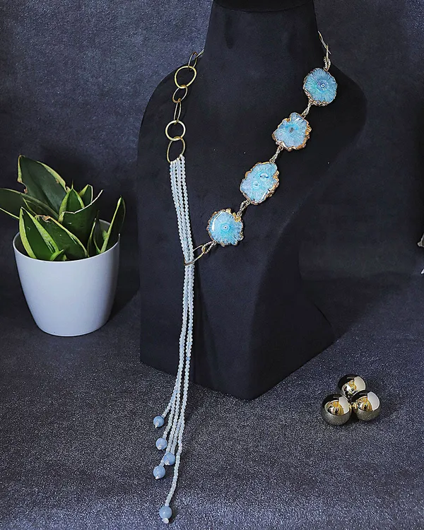 Blue_Stone_Symphony_Aquamarine_Agate_Slice_And_Onyx_Stones_Necklace