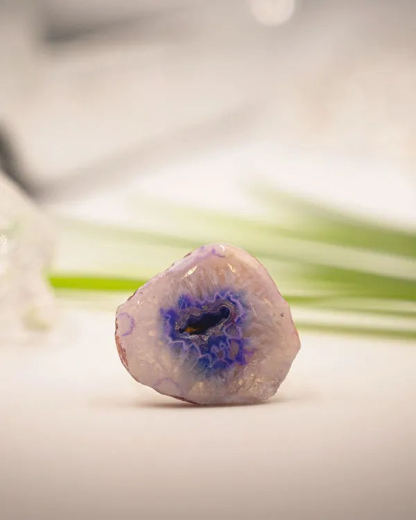 Blue_Shimmer_Nest_White_Adjustable_Ring_With_Geode_Stone