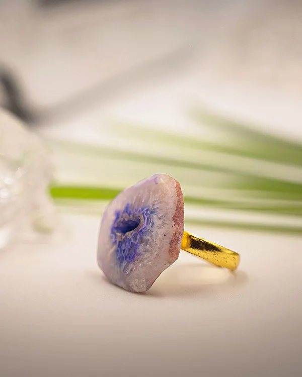 Blue_Shimmer_Nest_White_Adjustable_Ring_With_Geode_Stone